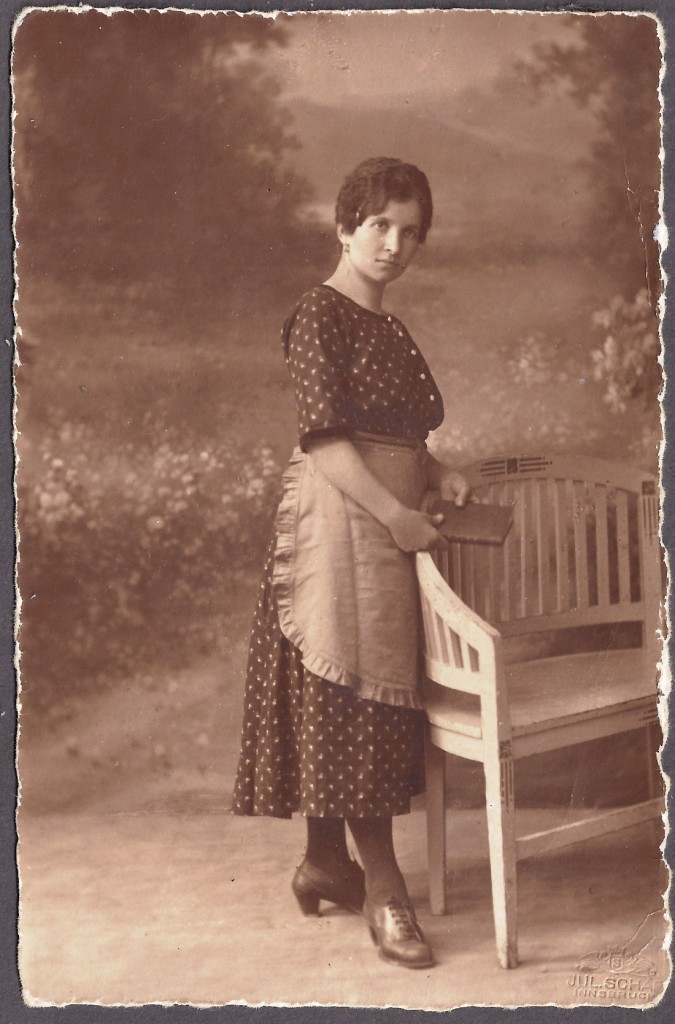 ragg 19xx-xx-xx - 3531BAweb - Ragg Katharina - Fotoalbum 01 - A S43