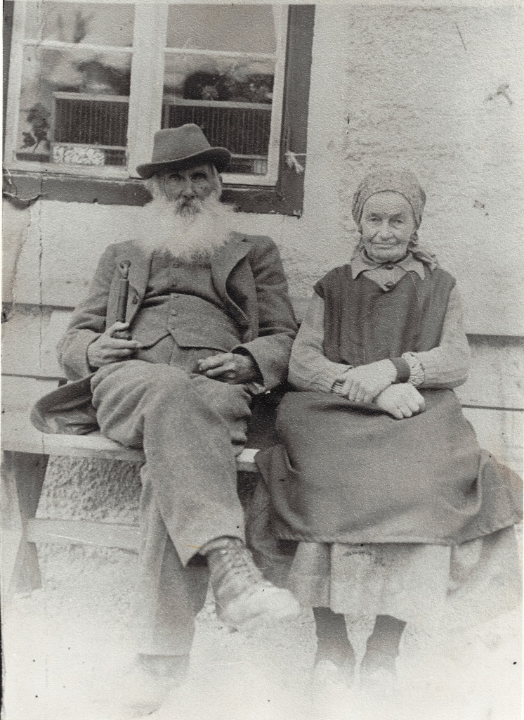 ragg 19xx-xx-xx - 2125ACweb - Ragg Andrä - mit Ehefrau Marie - Farbe autokorr 1200dpi A